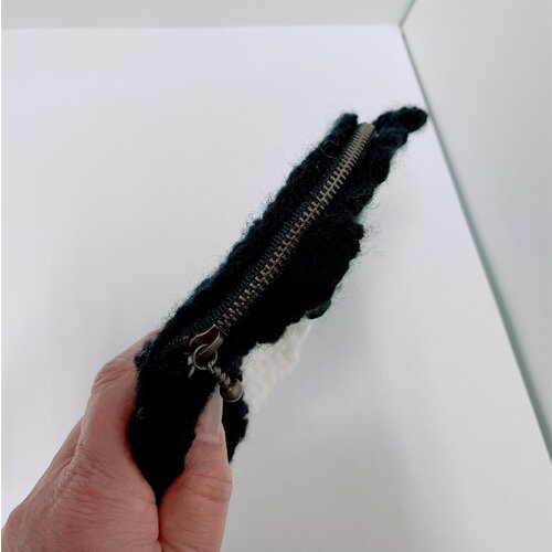 【ふるさと納税】寺田マユミデザイン ブングマポーチ No.241 KWNA006 ／ 寺田マユミ ポーチ ブングマ 手編み 手作り クマ くま 送料無料 兵庫県 サムネイル3