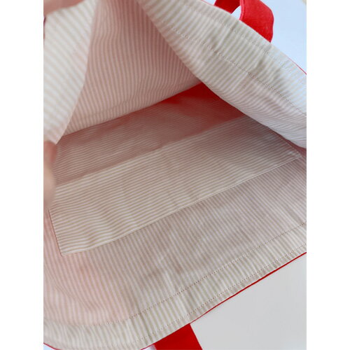 【ふるさと納税】寺田マユミデザイン ブングマワッペン付きトートバッグ（赤）No.245 KWNA009 ／ 寺田マユミ トートバッグ バッグ トート バック ブングマ 手作り A4サイズ マチあり ポケット 送料無料 兵庫県 サムネイル3