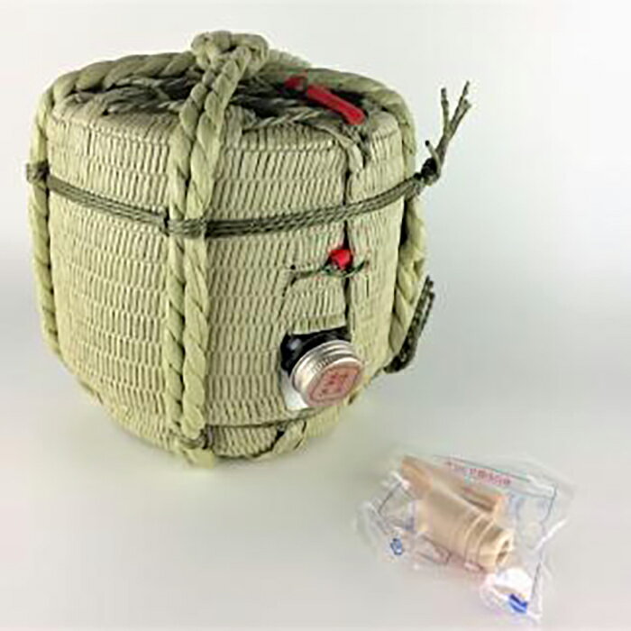 【ふるさと納税】【1月〜8月限定】菰樽入り 生酒 純米大吟醸 1.8L │ お祝い ギフト 一升瓶 一升 飲み比べ お酒 アルコール 地酒 日本酒 兵庫 丹波 杜氏 酒 兵庫県 丹波篠山市 日本三大杜氏 「伝統的酒造り」ユネスコ無形文化遺産 たんば とうじ 熱燗 冷や サムネイル3