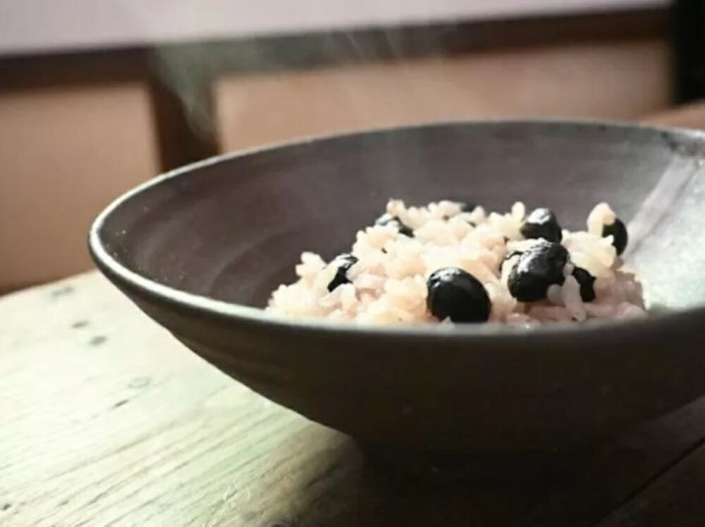 【ふるさと納税】丹波篠山産　おくやま米ごちそうごはん | 兵庫県 丹波篠山市 兵庫県 丹波篠山市 白米 100％単一原料米 産地直送米 贈答 おいしい お米 精米 コシヒカリ ブランド おこめ 健康 ギフト 内祝い 贈り物 送料無料 おすすめ 人気 口コミ - 画像2