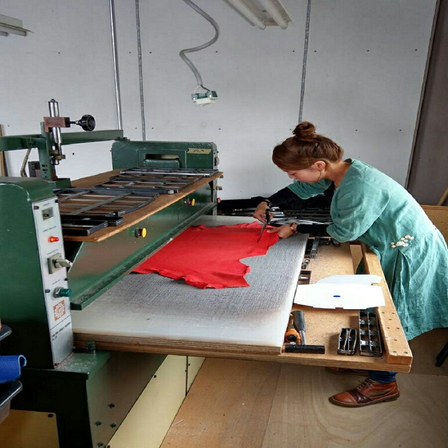 【ふるさと納税】AN1鹿革コレクション【翠×露草】ポーチジッパーモデル サムネイル2