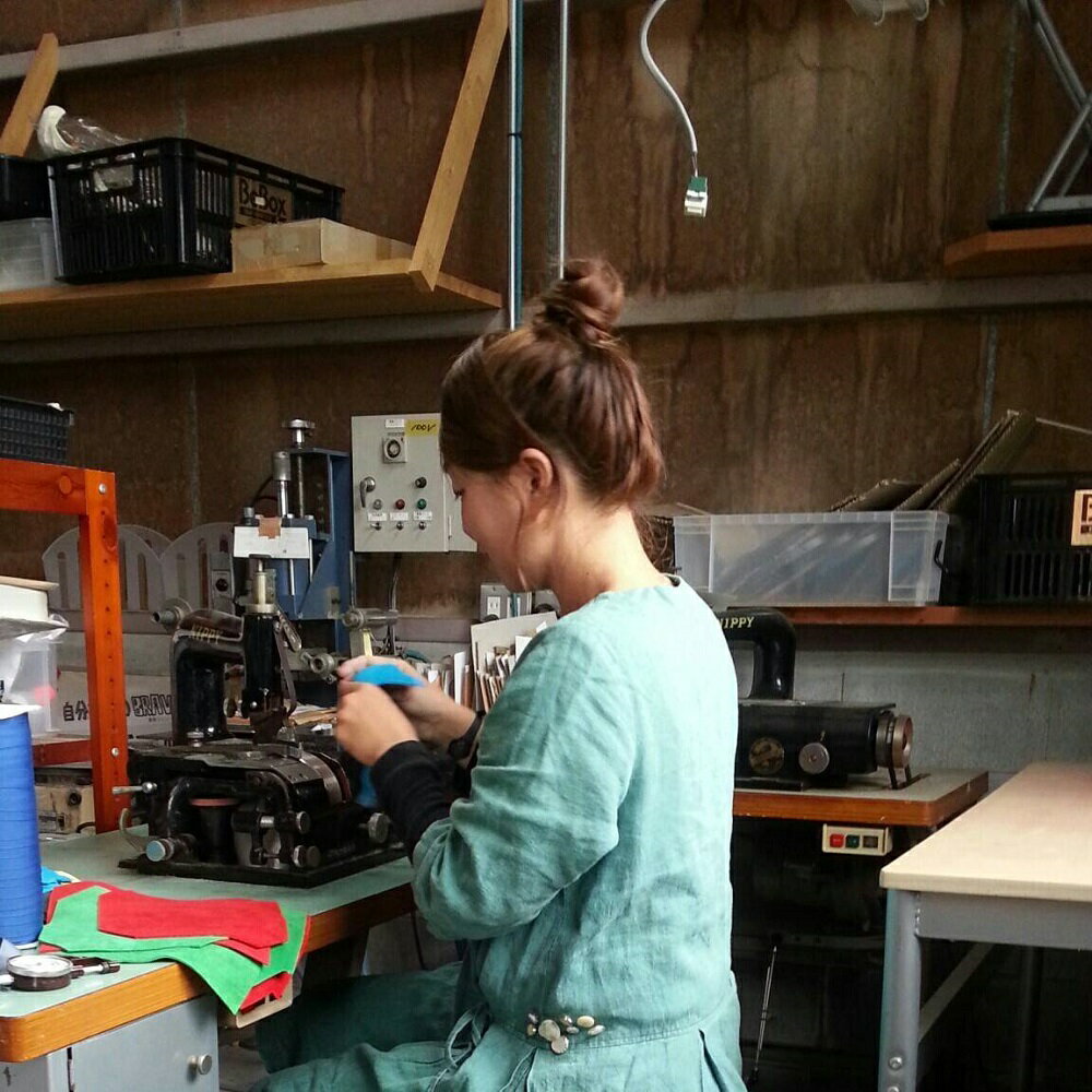 【ふるさと納税】AN1鹿革コレクション【翠×露草】ポーチジッパーモデル サムネイル3