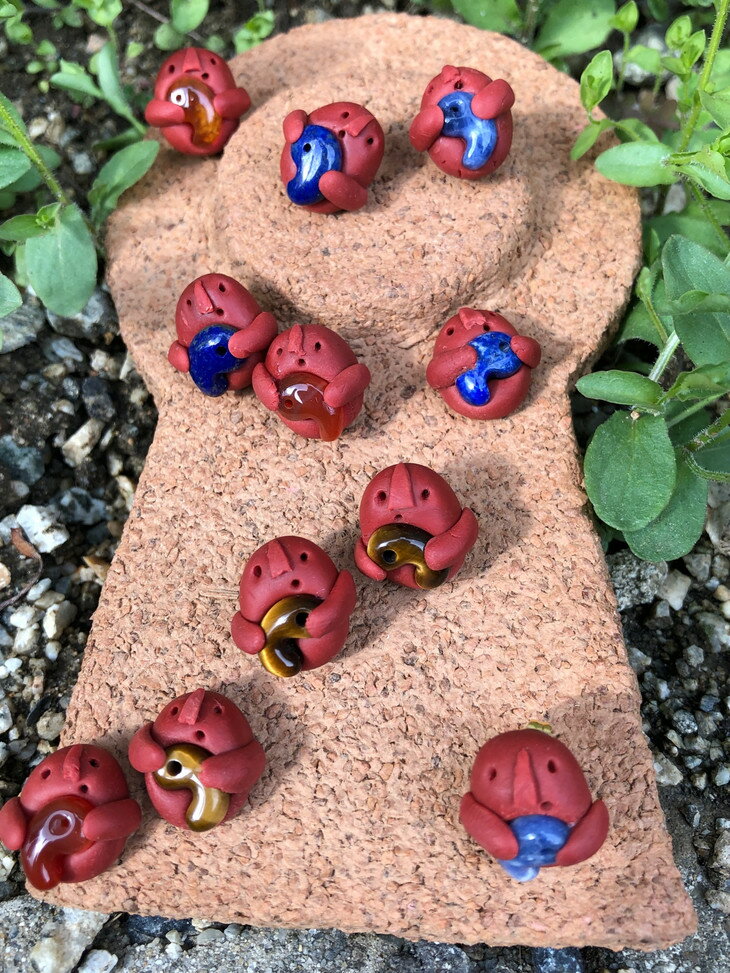 【ふるさと納税】埴輪と勾玉のピアス（イヤリング）｜アクセサリー ピアス イヤリング 埴輪 はにわ 勾玉 奈良 サムネイル2