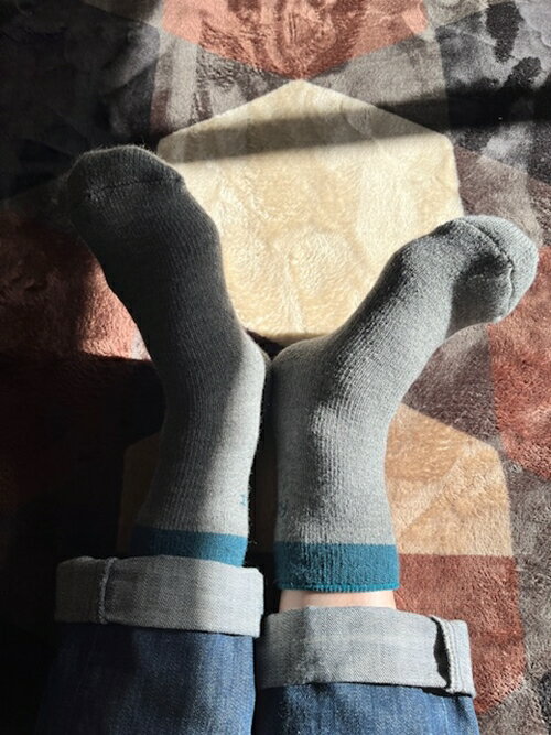 【ふるさと納税】RunNext アンゴラ入り あったか ソックス グレー ／ ランネクスト 防寒 保温 ウォーキング スキー ツーリング 靴下 奈良県 葛城市 サムネイル3