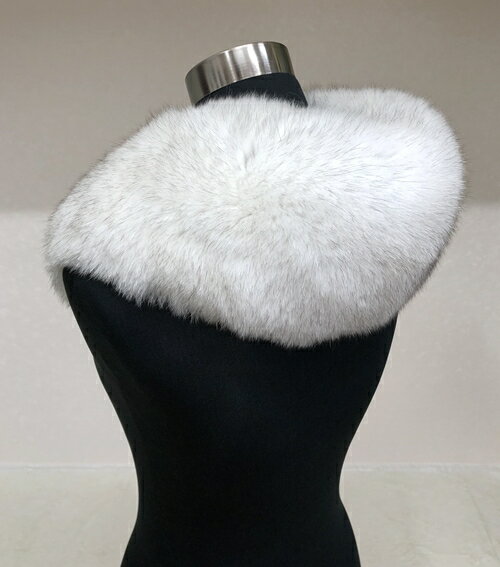 【ふるさと納税】大判　ファー　マフラー　サガ　フォックス　ナチュラルホワイト／西本毛皮商店　豪華　毛皮　リアルファー　綺麗目　上品　お洒落　ファッション サムネイル3