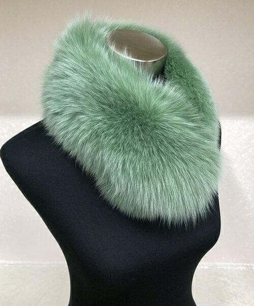 【ふるさと納税】イタリア染め　ファー　マフラー　シャドー　フォックス　フォレストグリーン／西本毛皮商店　豪華　毛皮　リアルファー　綺麗目　上品　お洒落　ファッション サムネイル2