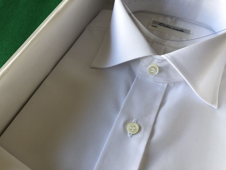 【ふるさと納税】オーダーワイシャツ-川西町産貝ボタンを使用-【生地：ノーアイロン】ストライプver．（白蝶貝） | シャツ オーダー ノーアイロン 国産 ※オーダーシート受付後2か月程度で発送予定 ※着日指定不可 サムネイル2