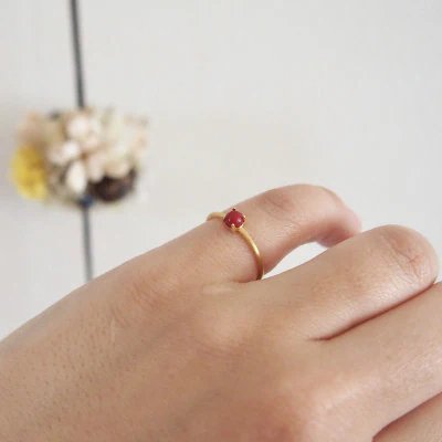 【ふるさと納税】13号 赤珊瑚レッドコーラル リング (Silver925 18KGP仕上げ) 指輪 ／ Maco アクセサリー シルバー ヘアライン加工 プレゼント 奈良県 田原本町 サムネイル2