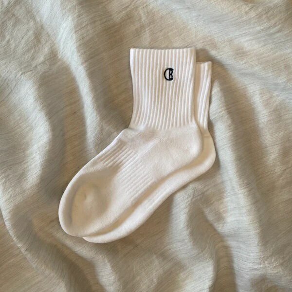 BeComme『つながる靴下』オリジナルロゴソックス(ホワイト・M:25-27cm・3足セット) /// 靴下 くつした くつ下 ソックス 足元 ビジネス シンプル カジュアル おしゃれ かわいい 消臭 履き心地 メンズ レディース 紳士 婦人 日常 通年 プレゼント