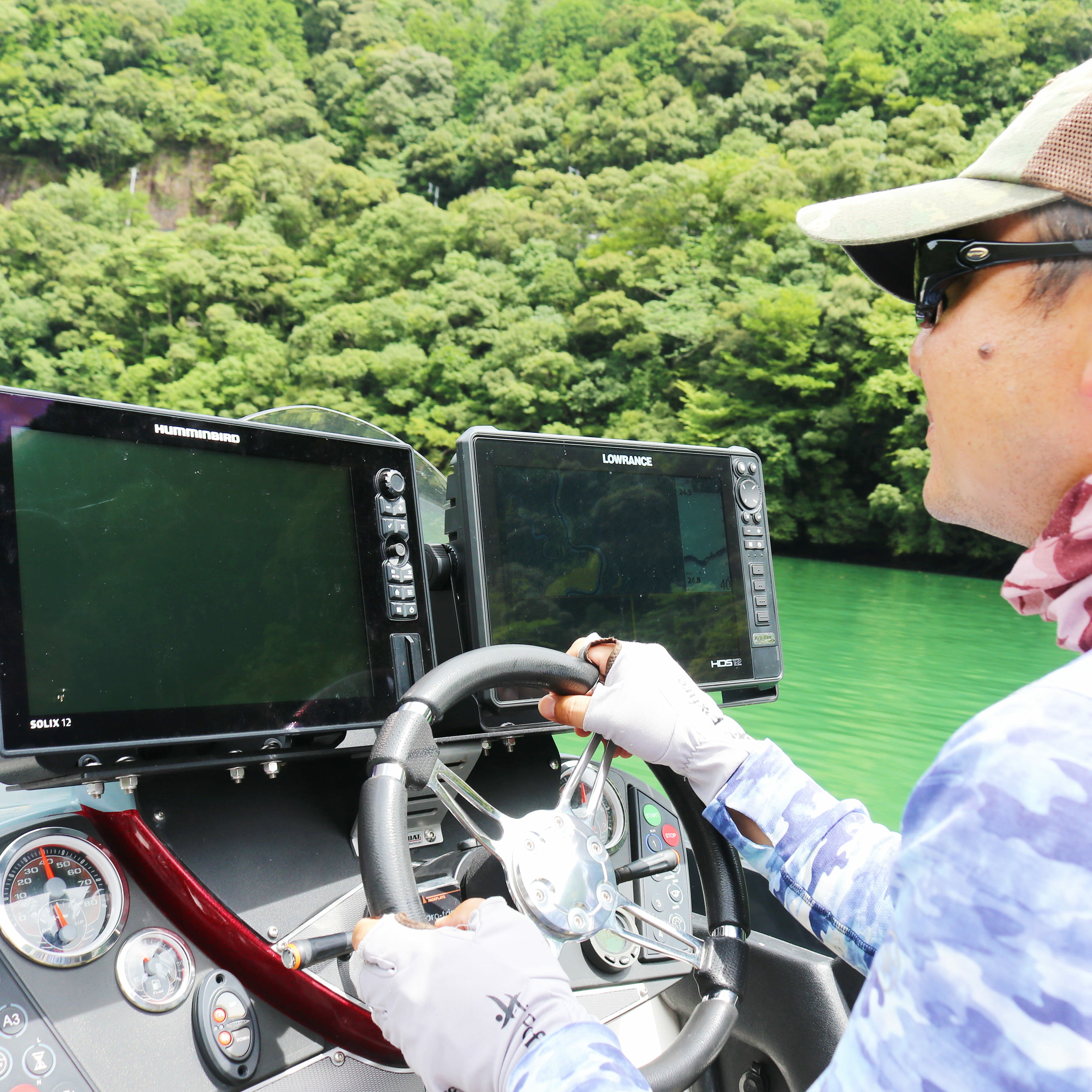 【ふるさと納税】池原ダム＆七色ダム 山岡計文プロ バスフィッシング ガイドサービス 2名様 手ぶらでOK! バス釣り サムネイル3