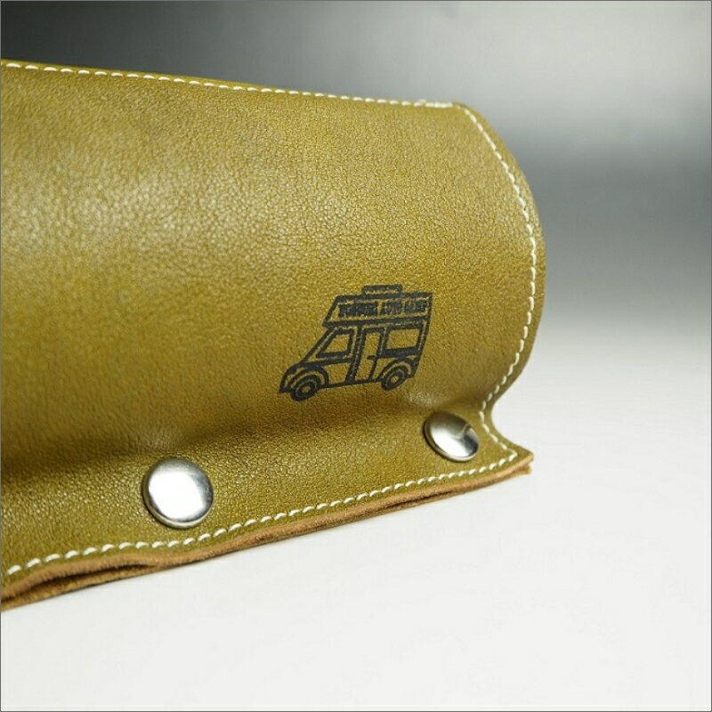 【ふるさと納税】心躍るリアルレザーの質感！　牛革CB缶カバー OLIVE（野口オートキャンプ場） サムネイル3