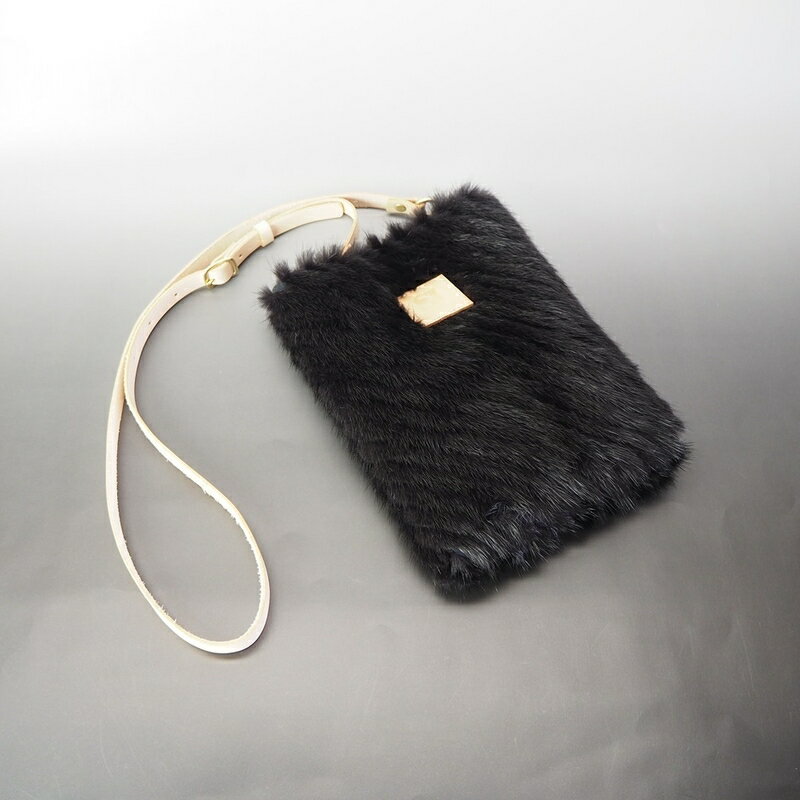 【ふるさと納税】毛皮の宝石　高級ミンク 牛革ショルダー使用バッグ　BK サムネイル2