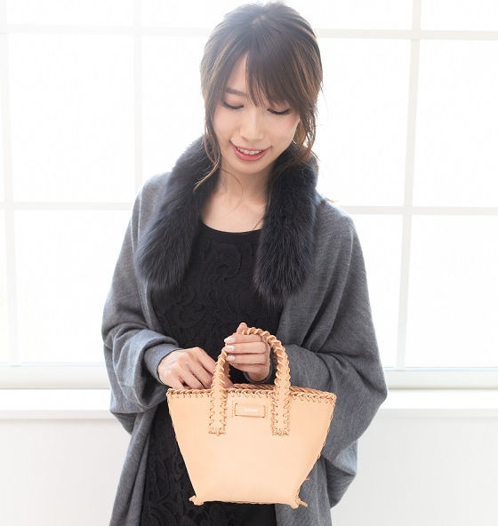 【ふるさと納税】感動を刻むハンドワーク!ヌメ革テープトリミングミニトート サムネイル3