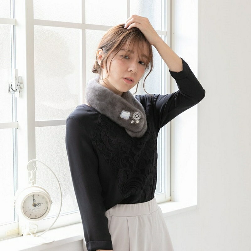 毛皮の宝石　高級ミンク ビジューパーツ装飾チョーカー　グレー