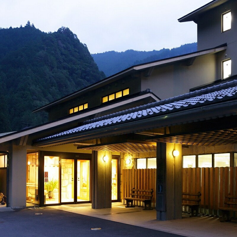【ふるさと納税】 ペア宿泊券 【平日限定】季楽里龍神 1泊2食（夕食・朝食付き）ペア宿泊券 / 温泉 おんせん 旅行 宿泊 リラックス 龍神温泉 露天風呂 旬食材 癒し 和歌山 田辺市 サムネイル2