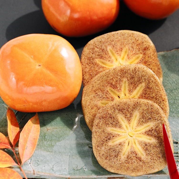 【ふるさと納税】【希少】紀の川柿(種無し)約3.5～4kg・秀品 ｜柿 カキ フルーツ 果物 和歌山 先行予約 かき たねなし 国産 産地直送 美浜町※2025年10月中旬～11月中旬頃に順次発送予定 サムネイル2