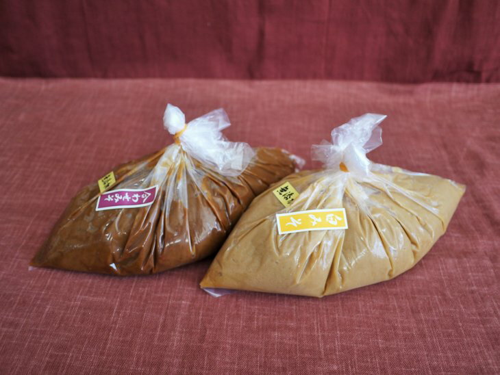 【ふるさと納税】毎日のお味噌汁に！白みそ・合わせみそ　大容量袋入り◇ サムネイル2