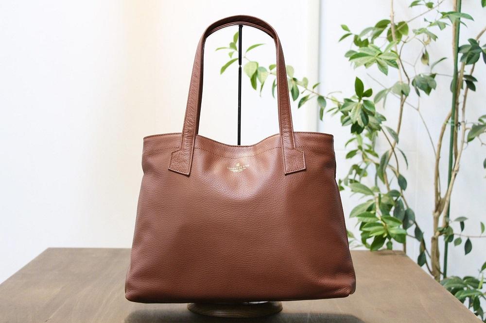 革職人が作った　本革トートバッグ　M　シュリンクブラウン | 和歌山 白浜町 本革 レザー 革小物 レディース メンズ バッグ トートバッグ トートバック トート バック かばん 鞄 カバン レザートート ビジネス ビジネスバッグ 通勤 革製品 本皮 レザーバッグ