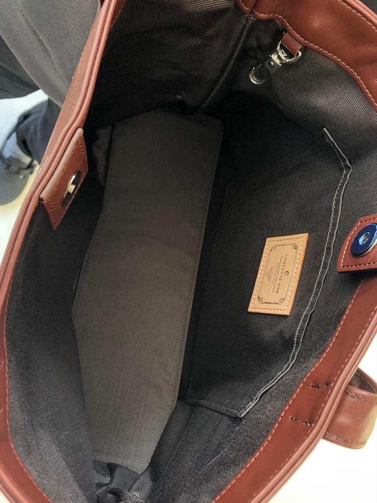 【ふるさと納税】革職人が作った　本革トートバッグ　M　シュリンクブラウン | 和歌山 白浜町 本革 レザー 革小物 レディース メンズ バッグ トートバッグ トートバック トート バック かばん 鞄 カバン レザートート ビジネス ビジネスバッグ 通勤 革製品 本皮 レザーバッグ サムネイル2