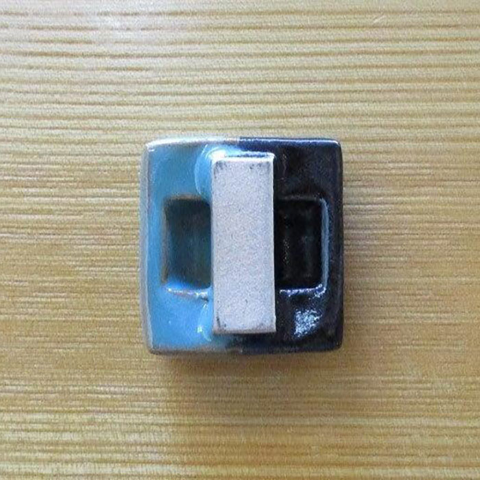 【ふるさと納税】F24-108 因州・中井窯×尾崎呉服店コラボ帯留　正方形【数量限定】 サムネイル3