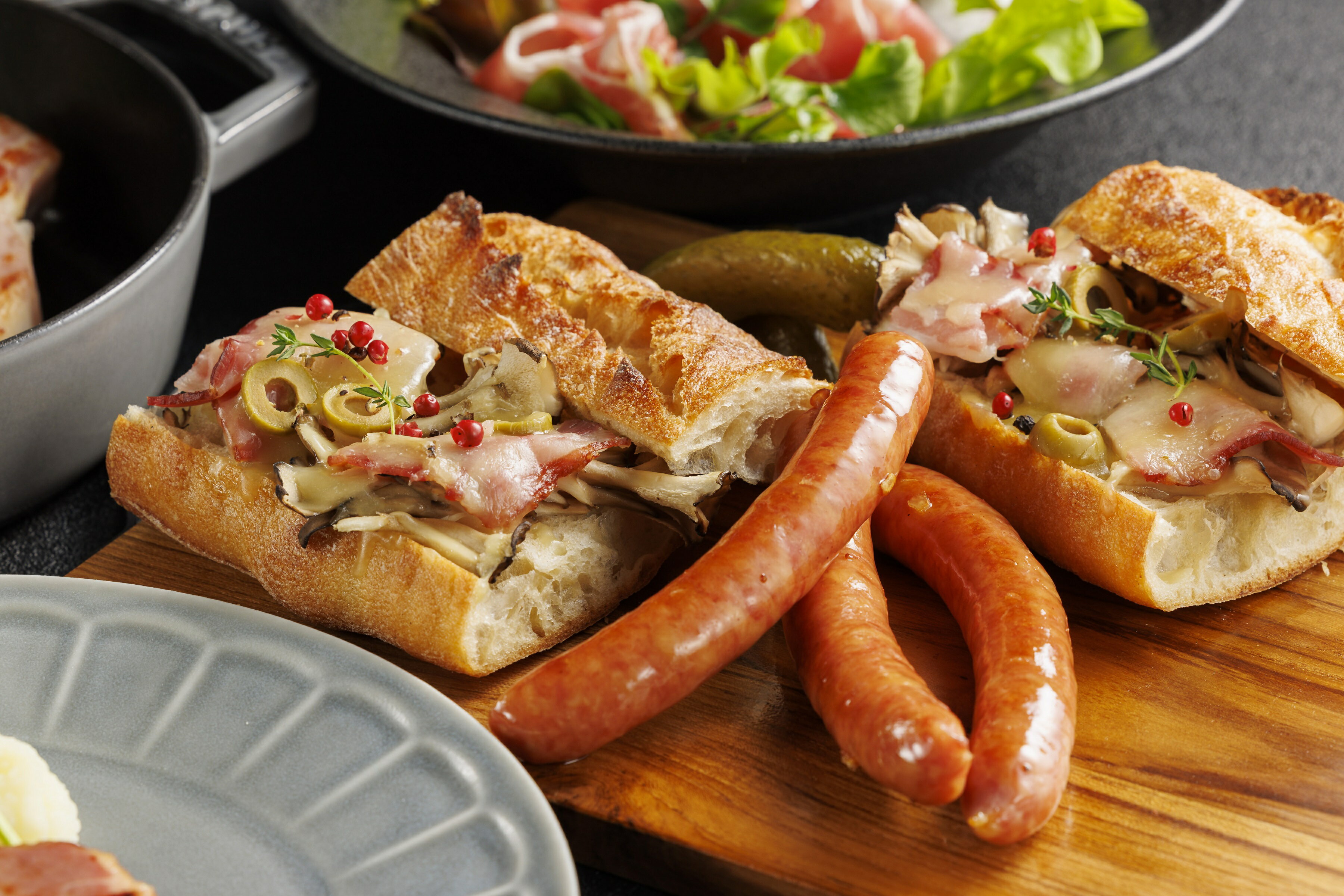 【ふるさと納税】 大山ハム ハム ソーセージ 7品 詰め合わせ DLG-402 肉 肉加工品 加工品 ボンレスハム ベーコン ペッパーシンケン 生ハム ポークウインナー ポチキウインナー 肩ロース あらびき 粗挽き お取り寄せグルメ 送料無料 鳥取県 米子市　25-011-004 - 画像2