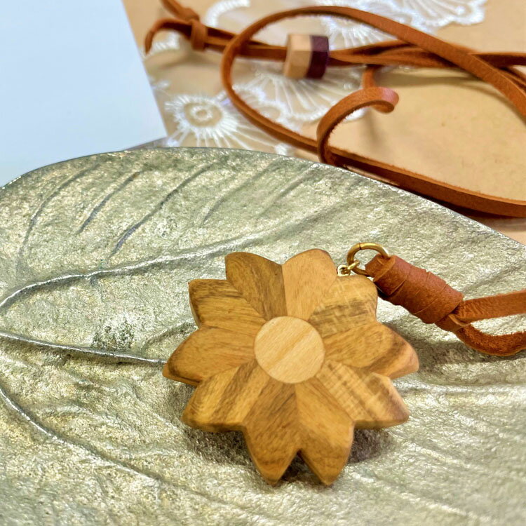 鳥取県南部町法勝寺の再生桜 桜 さくら 寄木 寄木細工 ペンダント 鳥取県南部町