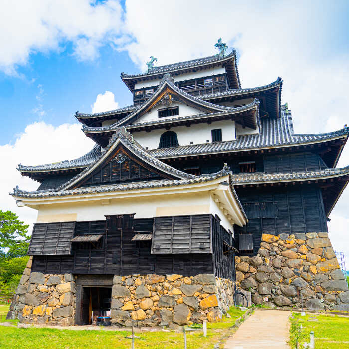 【ふるさと納税】あなただけの特別な旅を！【人力車貸切プラン・人力車で巡る松江の旅60分コース】（60分・1名様/1台）島根県松江市/水の都を走る人力車「まつ笑」[ALGR005]｜ 島根 松江 観光 観光案内 松江城 宍道湖 体験 人力車 体験ツアー ガイド 旅行 サムネイル3