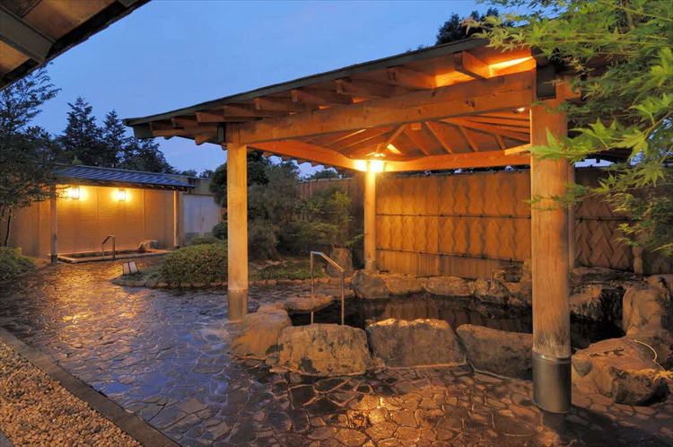 【ふるさと納税】【湯屋温泉】リフレパークきんたの里 1泊2食付きペア宿泊券 宿泊券 宿泊チケット ペアチケット 1泊 2食付き 温泉 トラベル 旅行 島根県 【162_1411】 サムネイル3