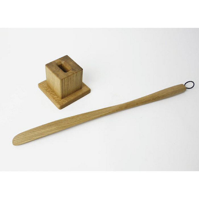 【ふるさと納税】なら　靴べらシンプルMと靴べらスタンド（角）　オイル仕上げ | 木 木製 木工品 国産 日本製 人気 おすすめ 職人 手作り 島根県 出雲市 楢 サムネイル2