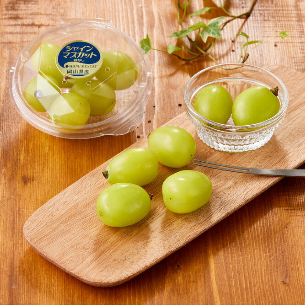 【ふるさと納税】ぶどう 2026年 岡山市産 シャインマスカット 粒（カップ）100g×12 渡邊農園 | フルーツ 果物 くだもの シャインマスカット マスカット 岡山県産 国産 ギフト 贈答用 プレゼント 贈り物 サムネイル3