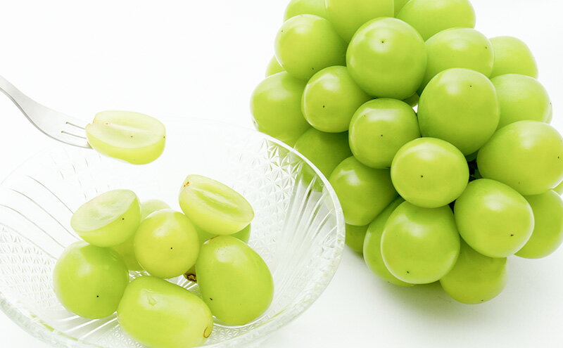 【ふるさと納税】ぶどう 2026年 先行予約 シャイン マスカット 晴王 1房 700g以上 化粧箱入り マスカット ブドウ 葡萄 岡山県産 国産 フルーツ 果物 ギフト 高級ぶどう 大粒 種なし 贈答品 　お届け：2026年8月下旬～2026年10月上旬 サムネイル3