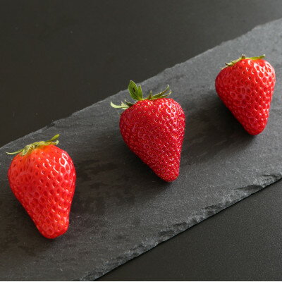 【ふるさと納税】岡山県美作市産　プレミアムいちご【美しの香】1粒入　3種セット【配送不可地域：離島・北海道・沖縄県】【1360736】 サムネイル2