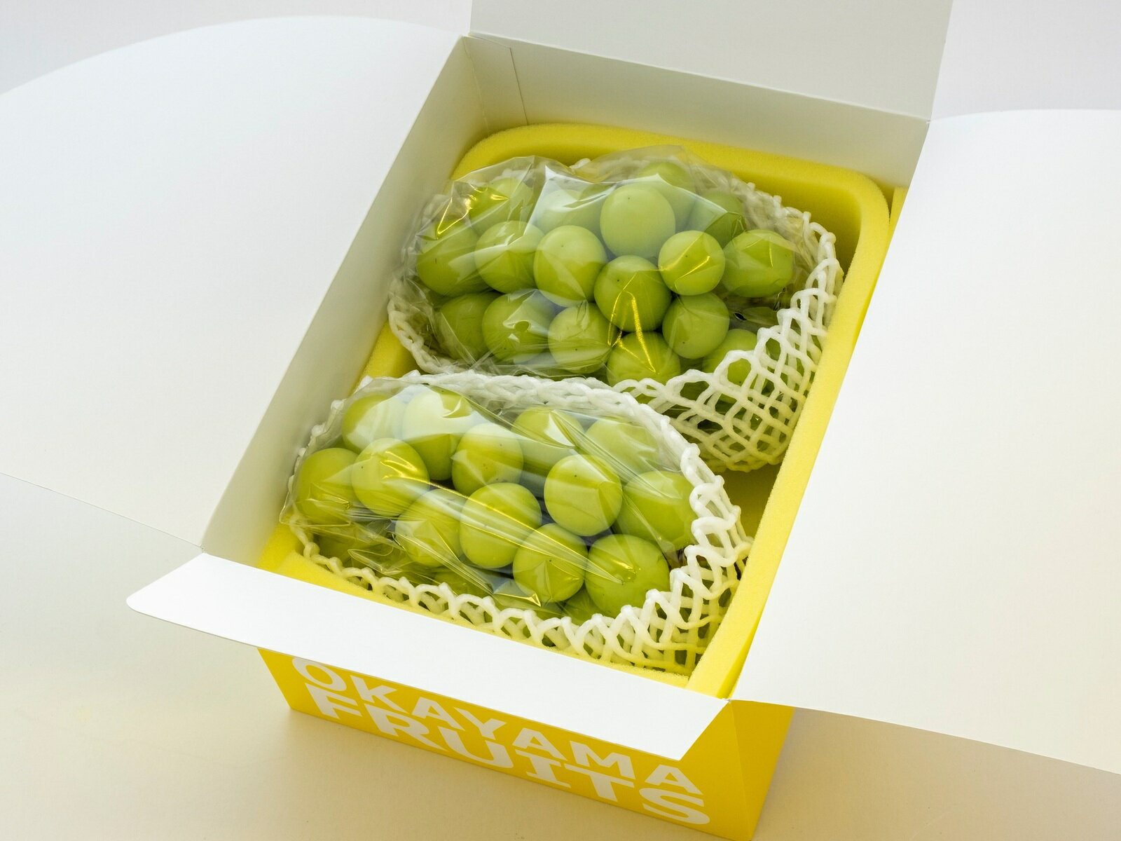 【ふるさと納税】【令和8年発送】ご家庭用岡山県産シャインマスカット　BS-23 サムネイル2