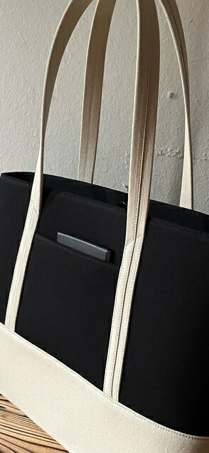 【ふるさと納税】【 マツコの知らない世界 】職人手作り AKIRA オリジナル 大きなトートバッグ メンズショルダータイプ 黒帆布×ライトベージュ A4対応 大容量 軽量 軽い 横型 日本製 肩掛け 通勤 通学 上質 オシャレ 岡山県 奈義町 送料無料 サムネイル3