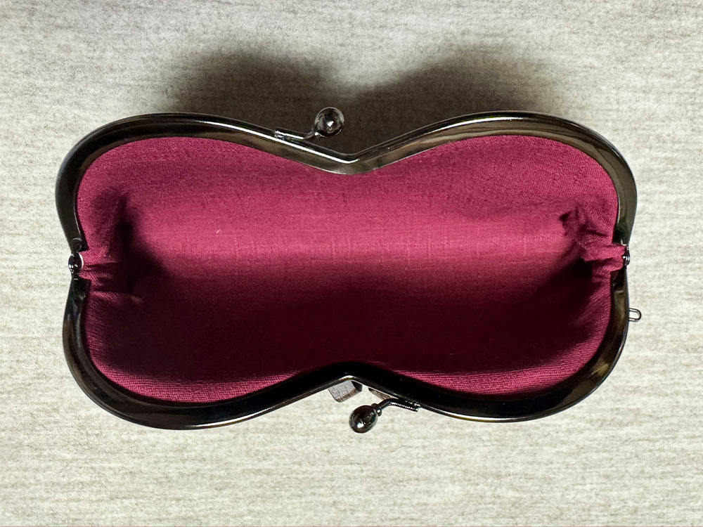 【ふるさと納税】めがねケース 1個 約8cm×18.5cm×マチ3cm メガネケース 眼鏡ケース ケース メガネ 眼鏡 メンズ レディース 作州絣 絣 綿100％ 手織り シンプル モダン おしゃれ 手づくり 手作り ハンドメイド 伝統工芸 岡山県 美咲町 送料無料 サムネイル3