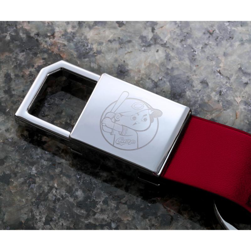 【ふるさと納税】カープ キーホルダー （選べる 牛革 / スクエア） キーホルダー 牛革キーホルダー スクエアキーホルダー 広島カープ Carp 公認グッズ プロ野球 グッズ ギフト プレゼント 贈り物 刻印 レザー 日用品 送料無料 お取り寄せ 広島県 呉市 サムネイル3