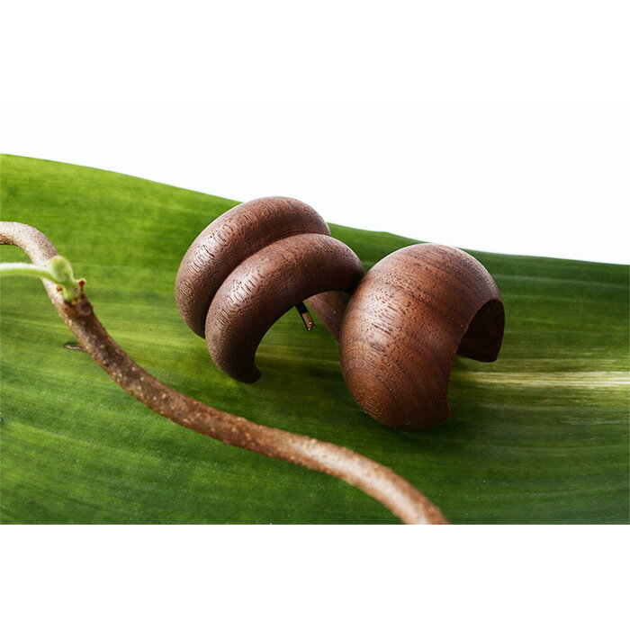 【ふるさと納税】天然木のヘアアクセサリー「ポニーフック・灯」［No.892］／ 髪飾り ポニーテール 簡単 スタイリング 木目 贈り物 送料無料 広島県 サムネイル2