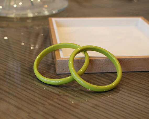 【ふるさと納税】SHINBEY　漆バングル　ライム　L［No.248］／ ファッション アクセサリー 木製 無垢材 漆塗り 送料無料 広島県 サムネイル3