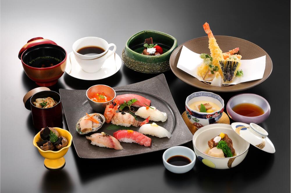 【ふるさと納税】料亭「月待ち」お食事券 50,000円分 食事券 チケット ホテル 創作会席 宇部 山口 ココランド バリアフリー くつろぎ 寛ぎ 個室 総料理長 地元食材 創作料理 お祝い 会食 サムネイル3