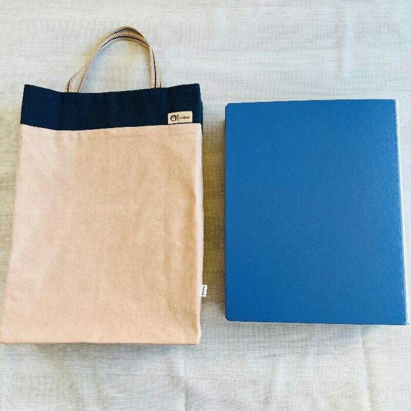 【ふるさと納税】 日本 伝統工芸品 赤間石染 トートバック マチあり （ A4サイズ39cm×26cm×7cm）山口県 宇部市 国 伝統 工芸品 赤間 石 日枝玉峯堂 削り 粉 石粉 染め 色彩 手染め 綿 帆布 丈夫 真田 紐 柔らかさ 手さげ エコバック ギフト 贈り物 母の日 サムネイル3