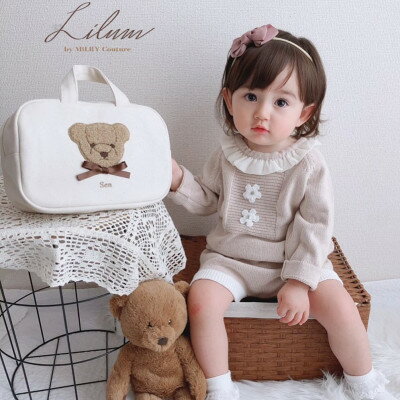 お名前刺繍入り もこもこテディベア おむつポーチ_ ポーチ おむつポーチ おむつ おむつ替え おしりふき おむつ入れ おむつケース ベビー用品 赤ちゃん ベビーグッズ トラベルポーチ メイクポーチ 綿 贈答 ギフト プレゼント 出産祝い 送料無料 【1495501】