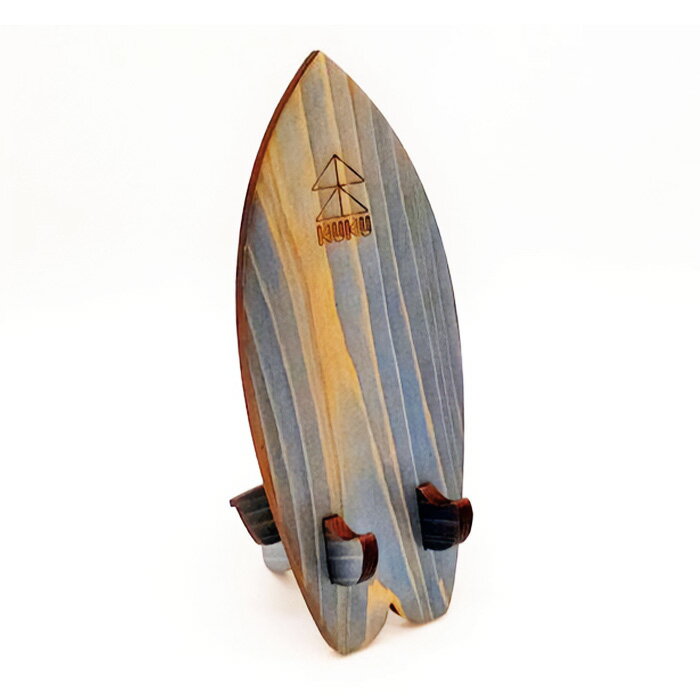 【ふるさと納税】木頭杉のスマホスタンド（Surfboard 藍染）NW-20-3【徳島県 那賀町 木頭杉 スマホスタンド 木材活用 スマホ スマートフォン 持ち運び 自撮り ウェブ会議 ドラマ鑑賞 記録撮影 オフィス デスクワーク テレワーク 小物 携帯 雑貨 杉 おうち時間】 サムネイル3