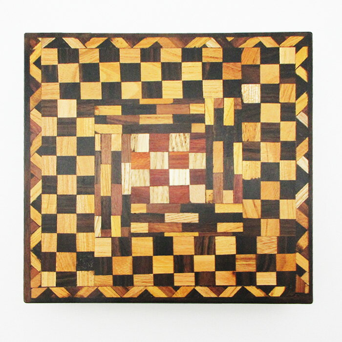 【ふるさと納税】寄木のアクセサリーボックス (B) 13仕切り KT-4-2【徳島県 那賀町 寄木細工 伝統工芸品 工芸品 木箱 小物入れ アクセサリー ボックス BOX ジュエリーボックス インテリア 仕切り 幾何学模様 記念品 ギフト プレゼント 木製 雑貨 日本製 収納 ふた付き 蓋】 サムネイル2