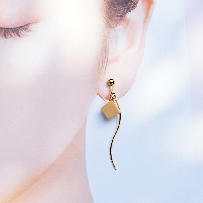 【ふるさと納税】木のアクセサリー 銀杏 イヤリング K16GP ゆらなみ【徳島県 那賀町 ジュエリー アクセサリー イヤリング レディース ハンドメイド 木のアクセサリー ギフト プレゼント ThREE スリー スリーアクセサリー 木と暮らす生活スリー】TR-17-2 サムネイル3