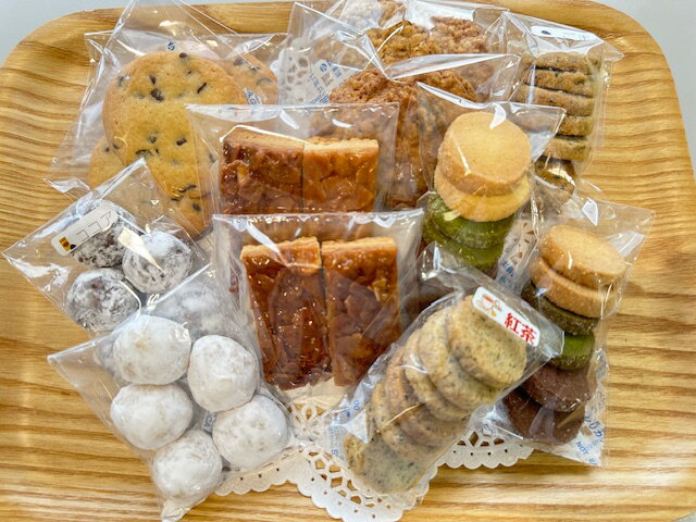 【ふるさと納税】（まるでお菓子の宝箱！）菓子工房うみか 焼き菓子（11袋）セット〔提供：社会福祉法人多度津さくら会　ふれあいの家　菓子工房うみか〕🍰クッキー チョコチップ 抹茶 焼き菓子 ギフト - 画像2