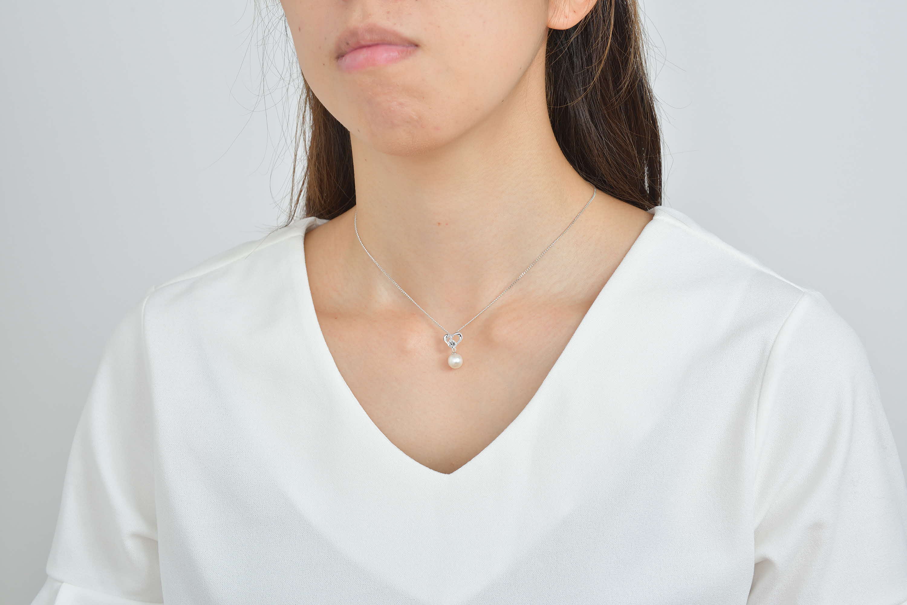 【ふるさと納税】 真珠 ハート デザイン パール ペンダント 7.5 - 8.0 mm 井上真珠店 ジルコニア シルバー ネックレス アクセサリー ファッション ジュエリー akoya アコヤ真珠 本真珠 高級 プレゼント 贈り物 贈答品 贈答用 特産品 国産 愛媛 宇和島 A072-004001 サムネイル3