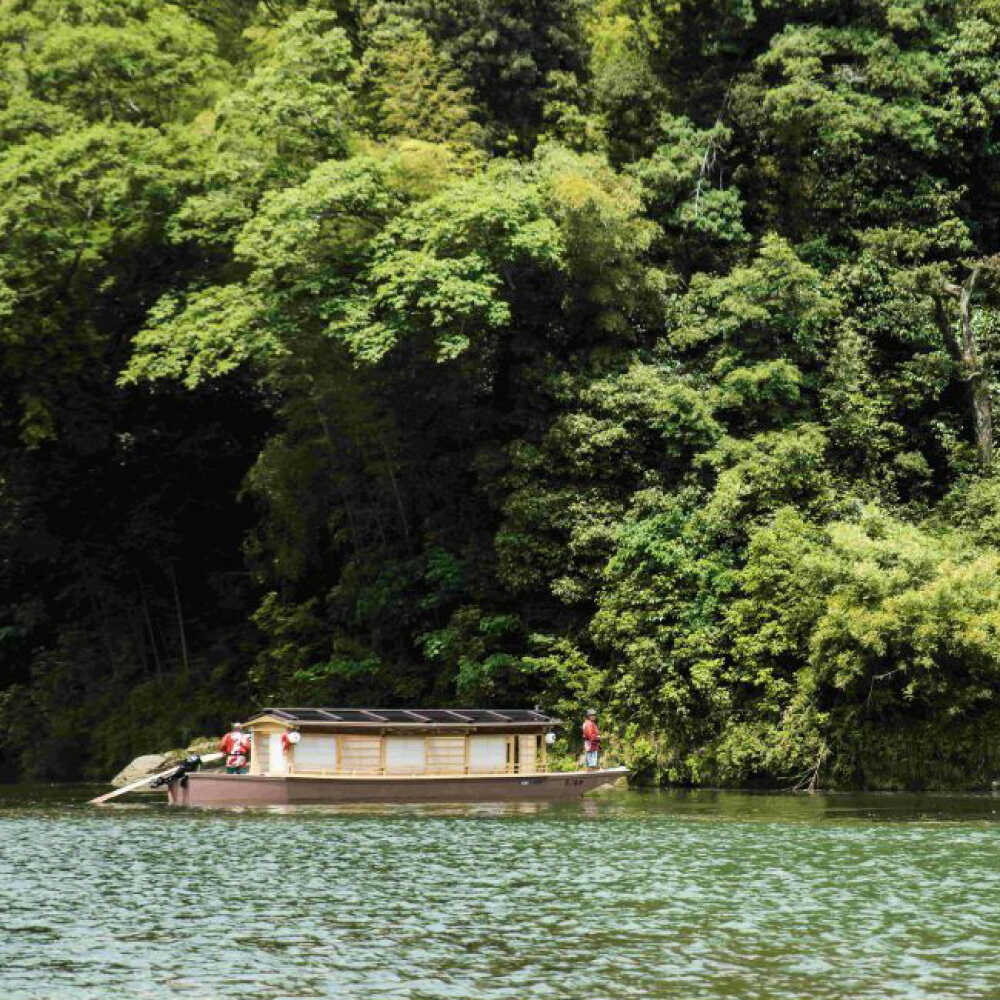 【ふるさと納税】【4〜10月限定】NIPPONIA HOTEL 大洲 城下町 肱川遊覧付き 1泊2日ペア宿泊券（2食付き）大洲市/バリューマネジメント [AGDP018] 観光 旅行 宿泊券 宿泊チケット チケット 旅館 ホテル 記念日 ペア宿泊券 体験 おすすめ 人気 お取り寄せ 送料無料 サムネイル3