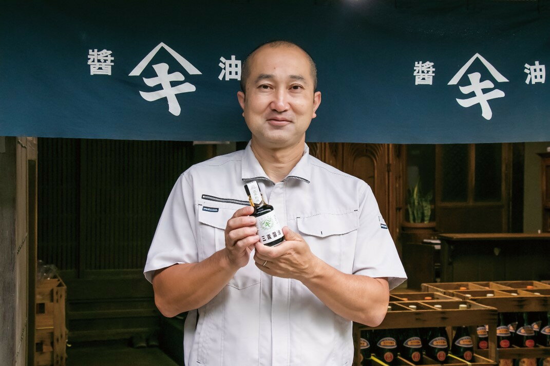 【ふるさと納税】醤油 閏木醤油 3本セット 国産 送料無料 だし醤油 濃口醤油 薄口醤油 しょうゆ こいくち うすくち 老舗 伊予市 調味料 愛媛 ｜B16 サムネイル3