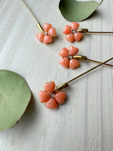 幸運をはこぶ四つ葉のクローバー ピンブローチ 【有限会社米沢サンゴ店】[ATCX058]