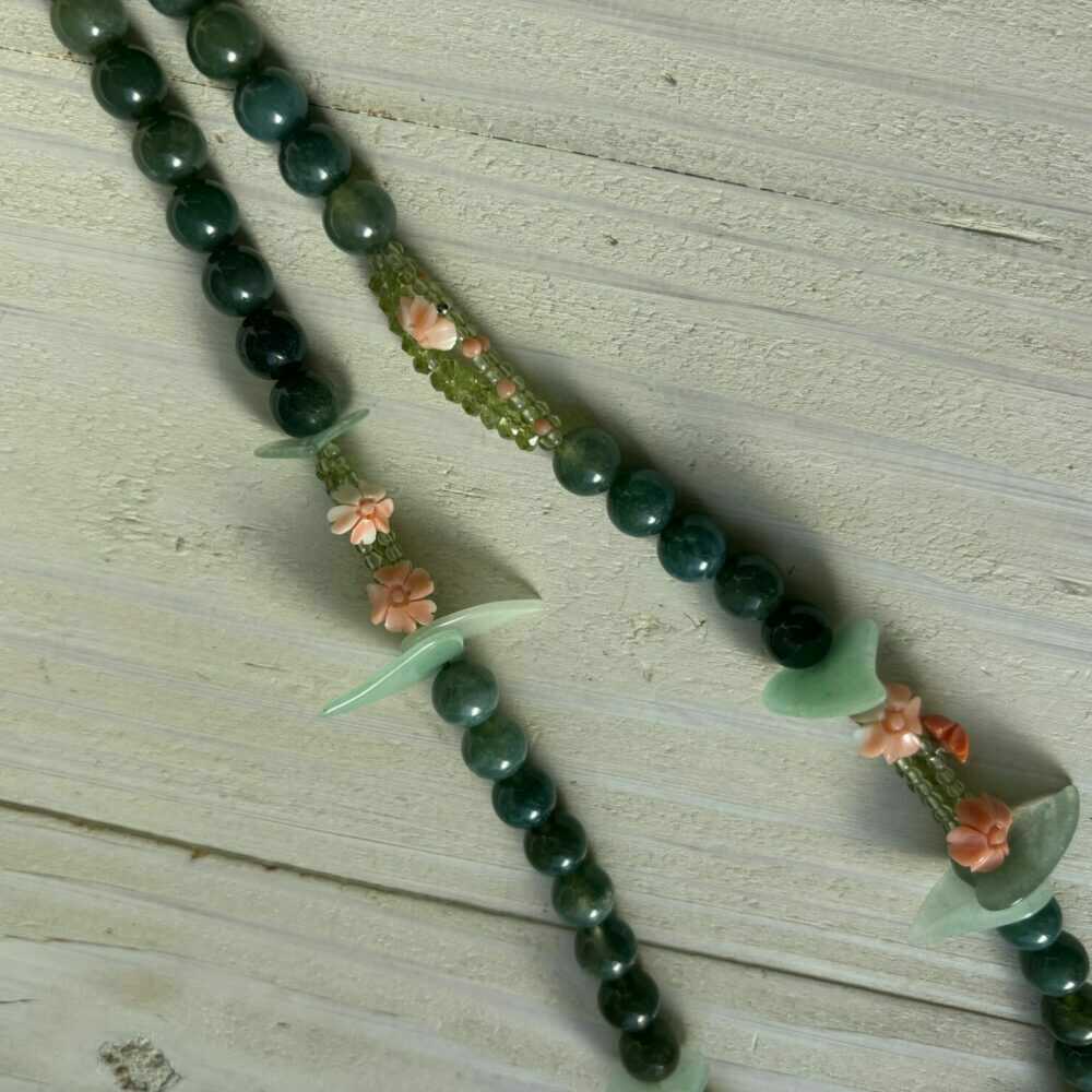 【ふるさと納税】ピンク珊瑚と天然石の個性派ネックレス〜ボタニカルな装い〜 全長約57cm / 一点もの アクセサリー ジュエリー ペンダント レディース 3月誕生石 花 リーフ SV 【有限会社米沢サンゴ店】[ATCX063] サムネイル3